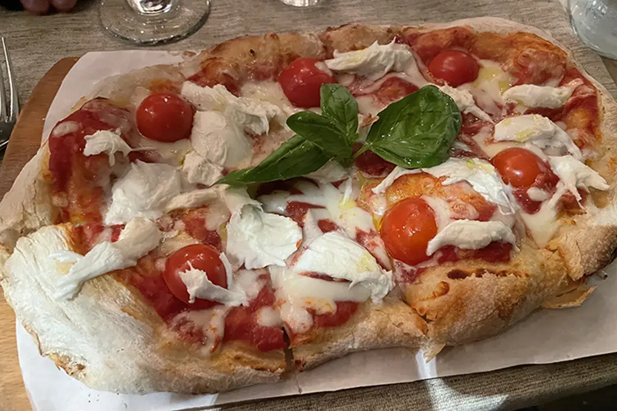 La pizza di Pietro Cipolla Roma, alla Locanda di Pietro si riparte con ricette salutari